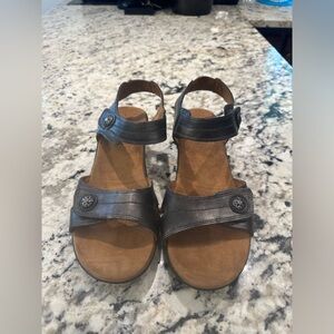 Cobb Hill Sandals